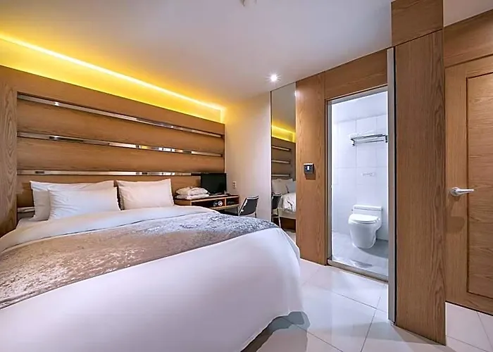 Sindorim November Hotel