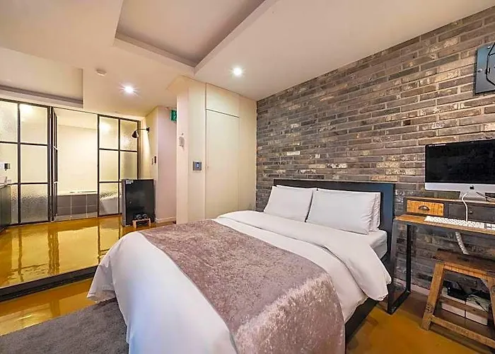 Sindorim November Hotel
